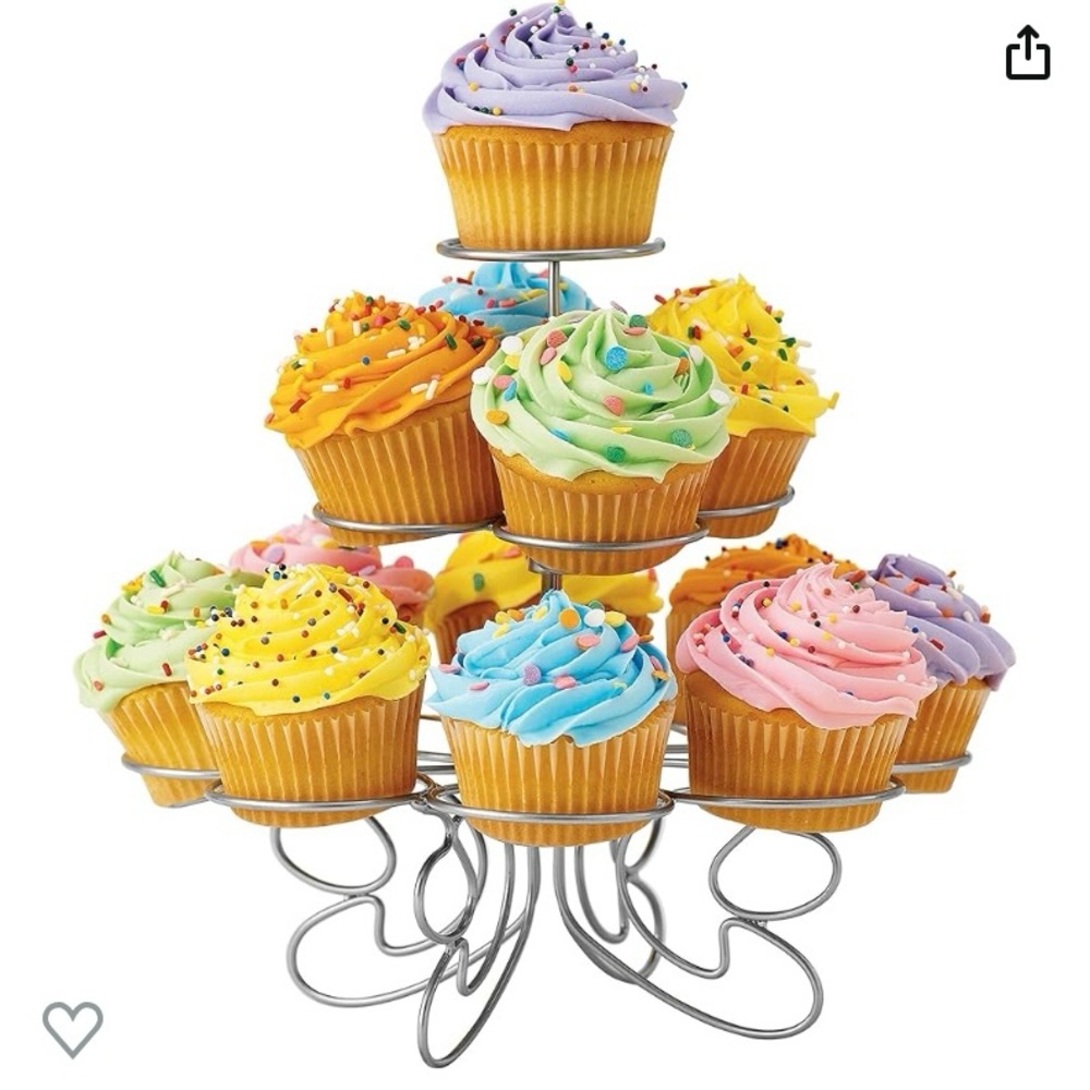 Wilton Cupcake Stand. Holds 13 cupcakes